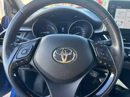 Photo 571 Toyota C-HR  Hybride 122h