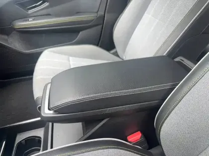 Photo 45 Renault Scenic  E-Tech électrique 220 ch grande autonomie