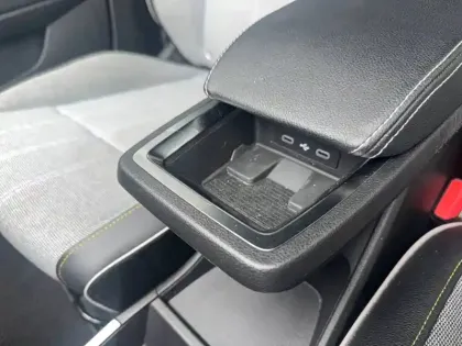 Photo 46 Renault Scenic  E-Tech électrique 220 ch grande autonomie