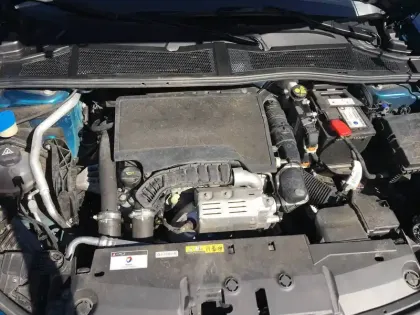 Photo 25 Peugeot 408  PureTech 130 ch S&S EAT8