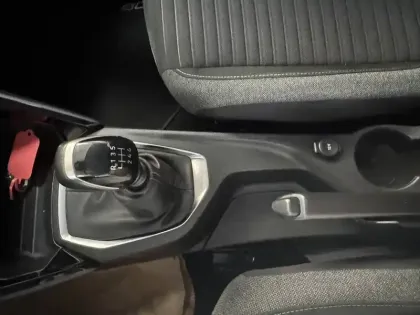 Photo 20 Peugeot 208  PureTech 100 S&S BVM6