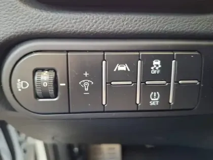 Photo 20 Kia Xceed  1.5 T-GDi 140 ch BVM6
