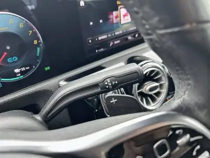 Photo 13 Mercedes Classe A  250 e 8G-DCT