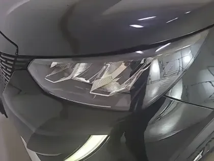 Photo 36 Peugeot 2008  Electrique 136 ch