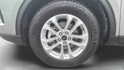 Photo 11 Ford Kuga  2.5 Duratec 180 ch FlexiFuel FHEV E85 Powershift