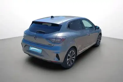 Photo 5 Renault Clio  E-Tech full hybrid 145