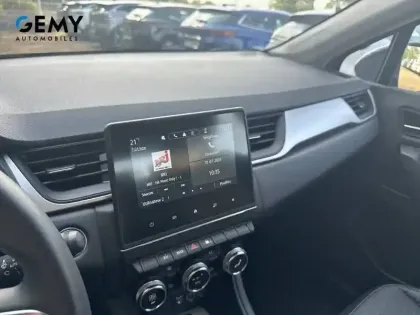 Photo 24 Renault Captur  E-Tech full hybrid 145