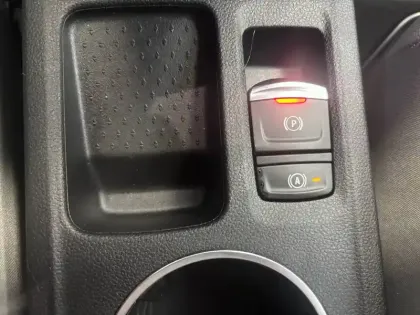 Photo 25 Renault Captur  E-Tech Plug-in 160