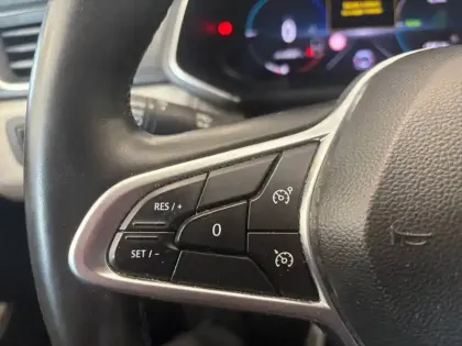 Photo 29 Renault Captur  E-Tech Plug-in 160