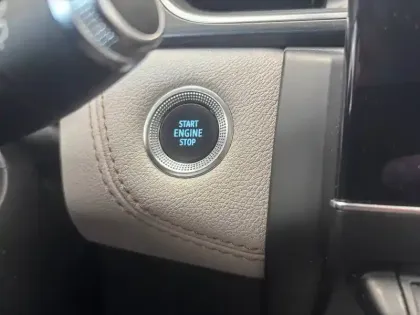 Photo 24 Renault Captur  E-Tech Plug-in 160