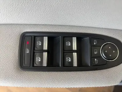 Photo 22 Renault Captur  E-Tech Plug-in 160