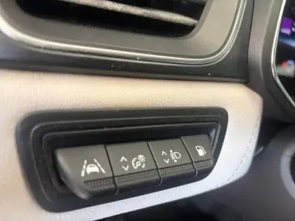 Photo 23 Renault Captur  E-Tech Plug-in 160