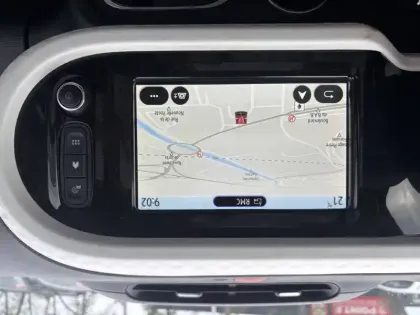 Photo 25 Renault Twingo  III E-Tech