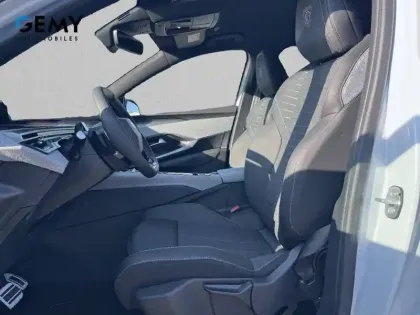 Photo 8 Peugeot 3008  Hybrid 145 e-DCS6