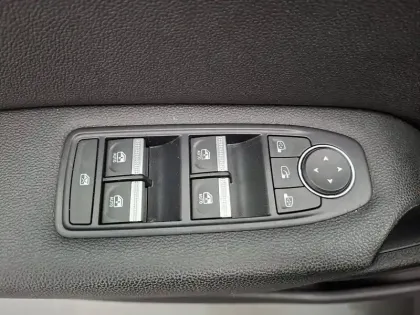 Photo 30 Renault Captur  E-Tech Plug-in 160