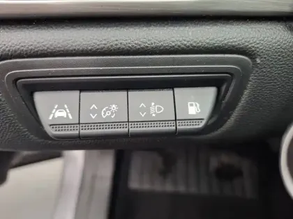Photo 31 Renault Captur  E-Tech Plug-in 160