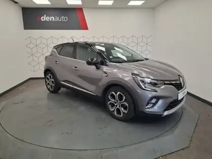 Photo 8 Renault Captur  E-Tech Plug-in 160