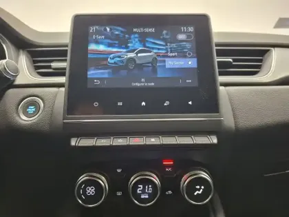 Photo 40 Renault Captur  E-Tech Plug-in 160