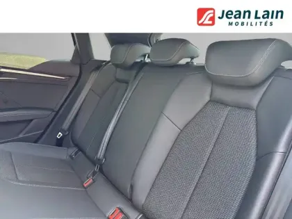 Photo 24 Audi A3  Sportback TFSI e Hybride rechargeable 204 S tronic 6