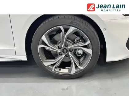 Photo 8 Audi A3  Sportback TFSI e Hybride rechargeable 204 S tronic 6
