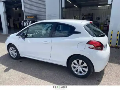 Photo 6 Peugeot 208  1.2 PureTech 68ch BVM5
