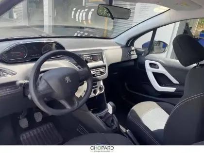 Photo 7 Peugeot 208  1.2 PureTech 68ch BVM5