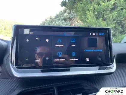 Photo 13 Peugeot 208  Hybrid 110 ch e-DCS6