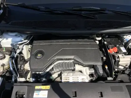 Photo 34 Peugeot 5008  Hybrid 145 ch e-DCS6