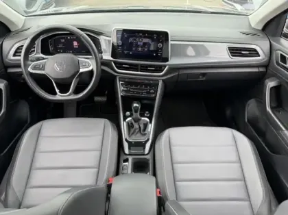 Photo 9 Volkswagen T-roc  1.5 TSI EVO 150ch Style Exclusive DSG7
