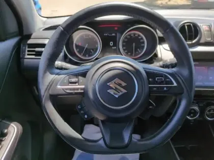 Photo 10 Suzuki Swift  1.2 Dualjet Hybrid 83ch Pack