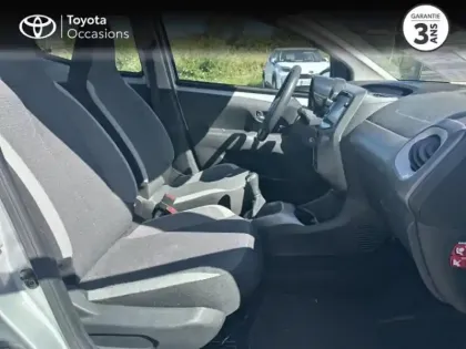 Photo 5 Toyota Aygo  1.0 VVT-i 72ch x-play 5p MY20