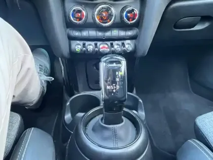Photo 7 Mini Mini  5 Portes Cooper 136ch Edition Premium Plus BVA7