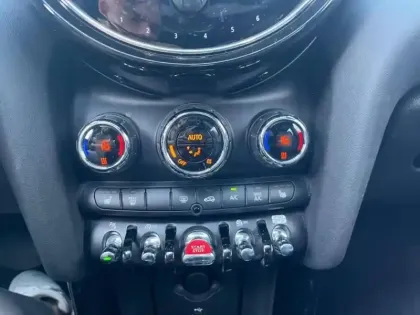 Photo 12 Mini Mini  5 Portes Cooper 136ch Edition Premium Plus BVA7