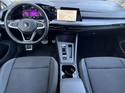 Photo 8 Volkswagen Golf  1.5 eTSI OPF 130ch Life Plus DSG7
