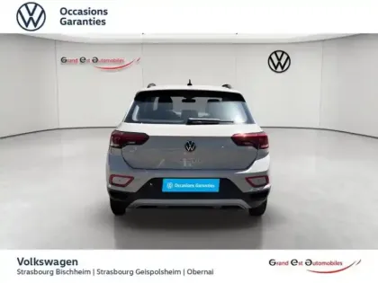 Photo 18 Volkswagen T-roc  1.0 TSI 110ch Life Plus