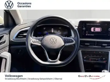 Photo 26 Volkswagen T-roc  1.0 TSI 110ch Life Plus