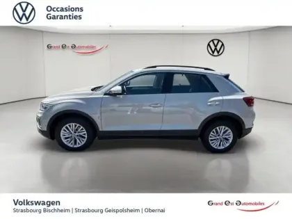 Photo 16 Volkswagen T-roc  1.0 TSI 110ch Life Plus