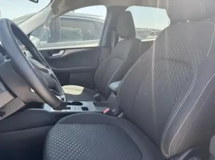 Photo 9 Ford Kuga  2.5 Duratec 180 ch Hybrid FlexiFuel Titanium Business Powershift