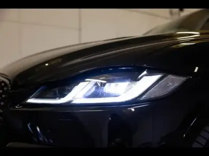 Photo 11 Jaguar F-Pace  SVR 5.0 550ch BVA8 AWD
