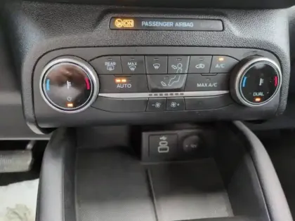 Photo 9 Ford Kuga  2.5 Duratec 190ch FHEV E85 Titanium BVA
