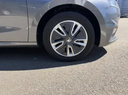 Photo 6 Skoda Fabia  1.0 TSI 95ch Style