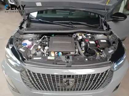 Photo 11 Peugeot 2008  Electrique 54 kWh 156 ch