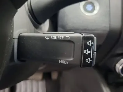 Photo 34 Renault Clio  E-Tech full hybrid 145