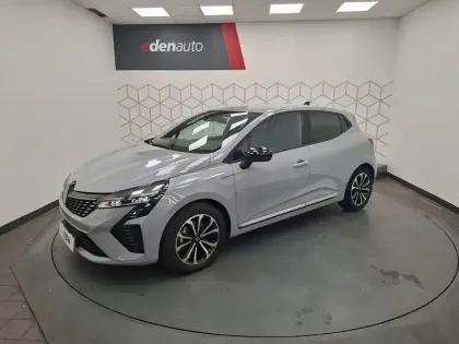 Photo 5 Renault Clio  E-Tech full hybrid 145
