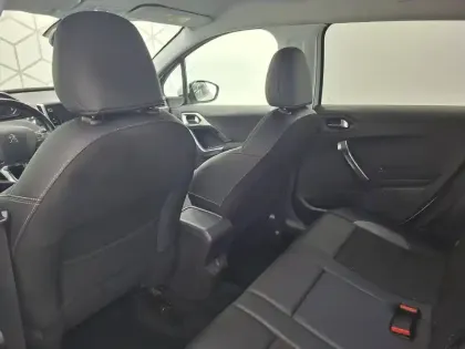 Photo 32 Peugeot 2008  1.2 PureTech 110ch S&S BVM5