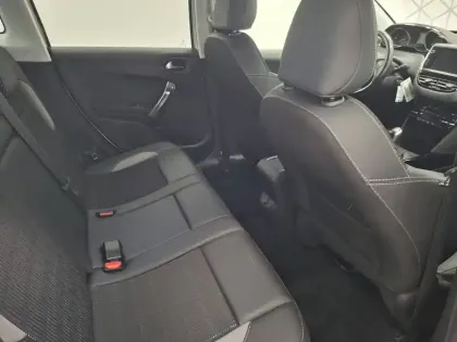 Photo 23 Peugeot 2008  1.2 PureTech 110ch S&S BVM5