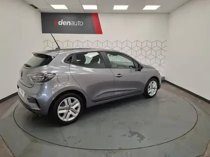 Photo 10 Renault Clio  E-Tech full hybrid 145 ch GSR2