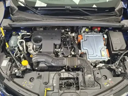 Photo 40 Renault Captur  E-Tech full hybrid 145