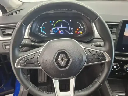 Photo 33 Renault Captur  E-Tech full hybrid 145