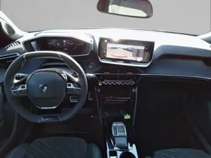 Photo 7 Peugeot 2008  Hybrid 145 e-DCS6
